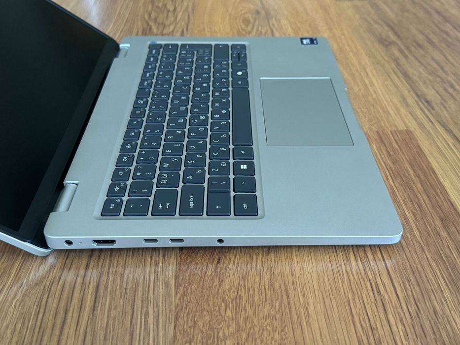 НОВ 14 WUXGA Ultra 5 235u DELL Pro 14 PC14250 32GB DDR5/512GB/Гаранция