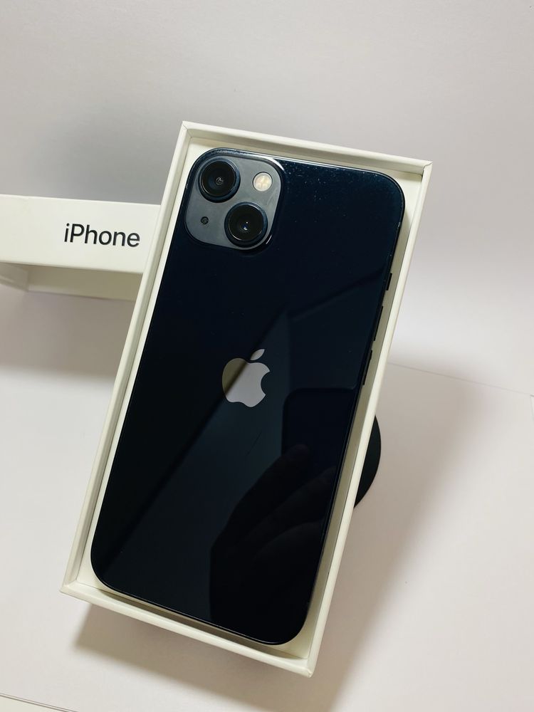 Apple iPhone 13.
