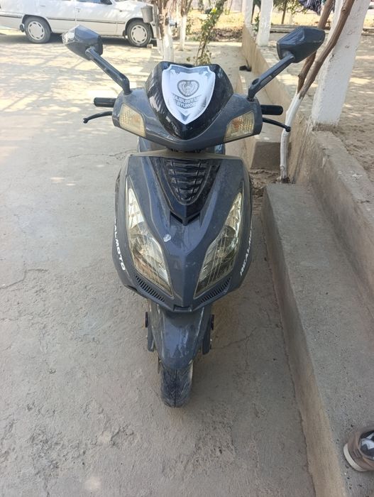 Skutr   realmoto.
