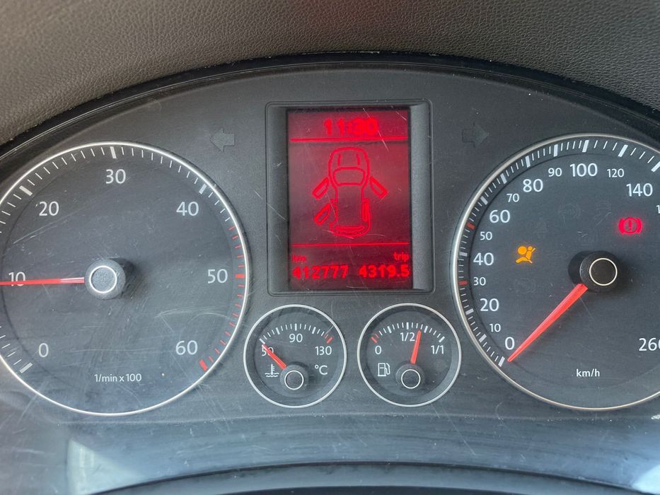 Vand sau schimb golf 5 1.9d