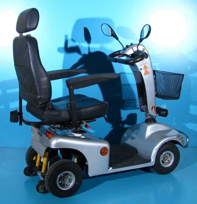 Scuter electric handicap/Invalizi Shoprider - 6 km/h