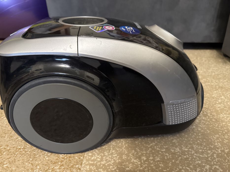 Продам пылесос б/у