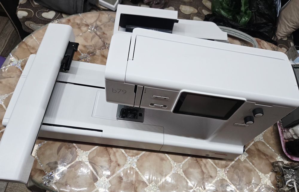 Шевна и бродировъчна машина bernette b79