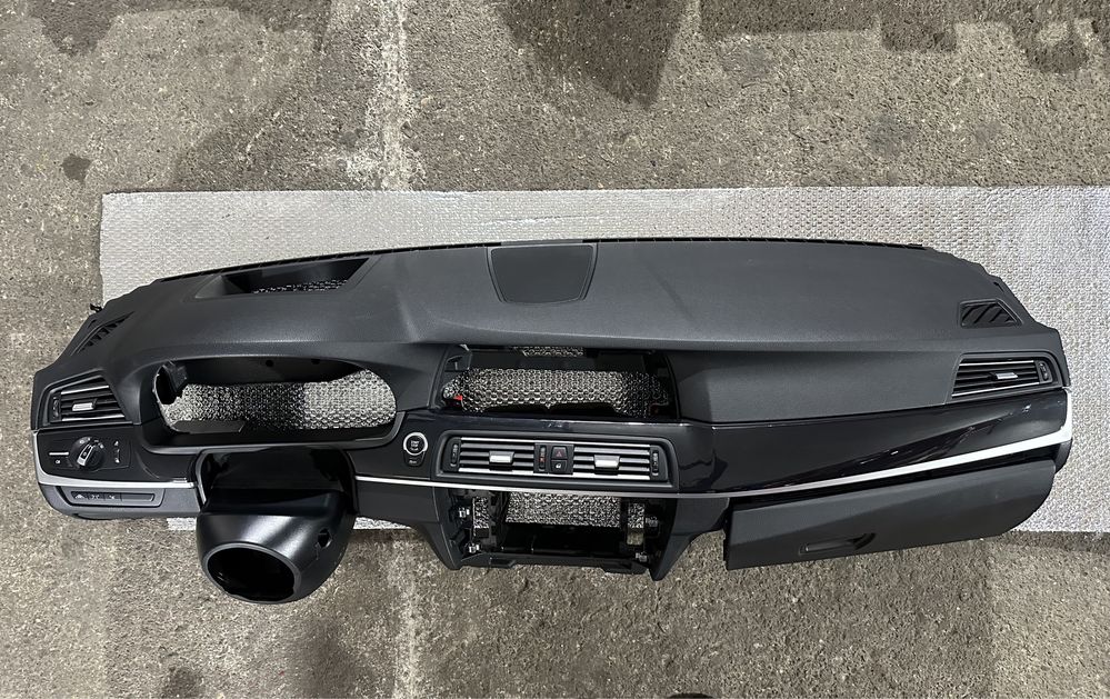 Plansa bord / Kit airbag BMW Seria 5 F10, F11 : Head up display