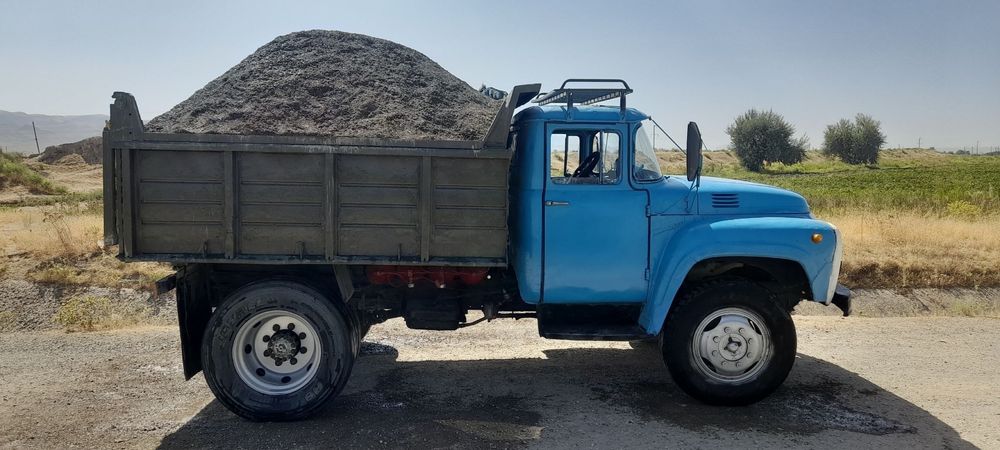 Zil 130 ural mator xolati yaxshk matorlari qilingan yurb turgan moshim