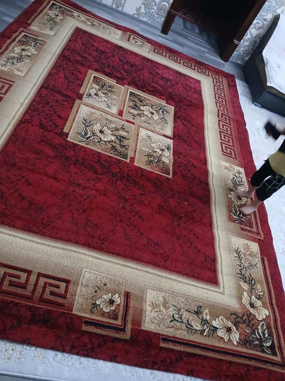 1 ta gilam 4-5,5M 1mln so'm.     2 ta gilam 3-3,5M 600ming somdan
