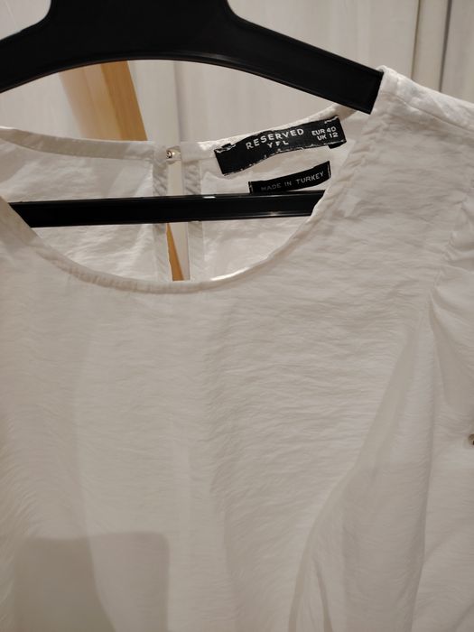 Яке Only, анцунг Balenciaga, блуза Reserved