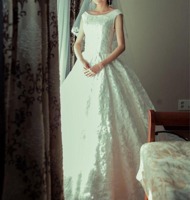 Продам свадебное платье