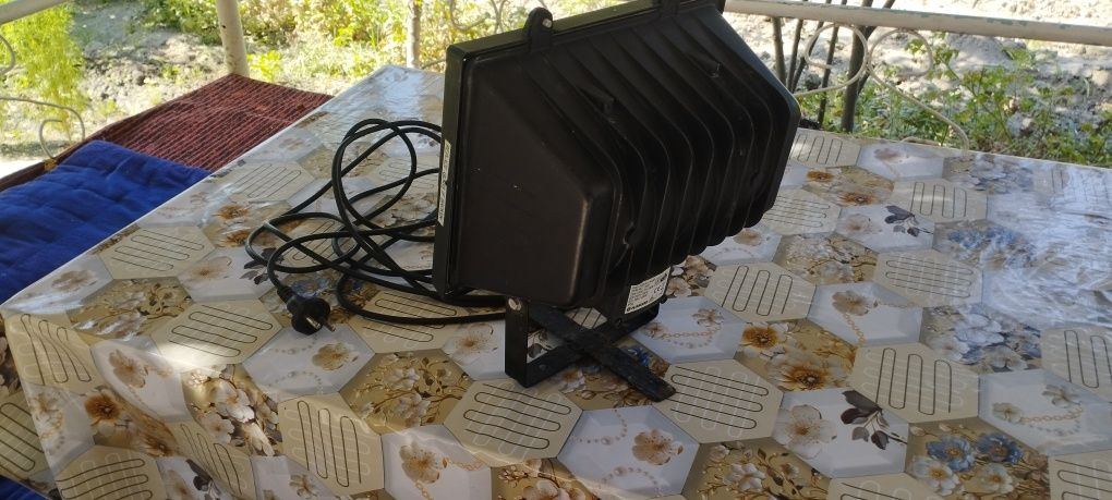 Projektor doira qizdirishga