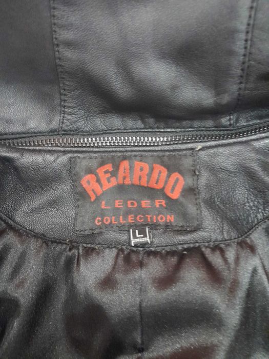 Дамско кожено яке с качулка