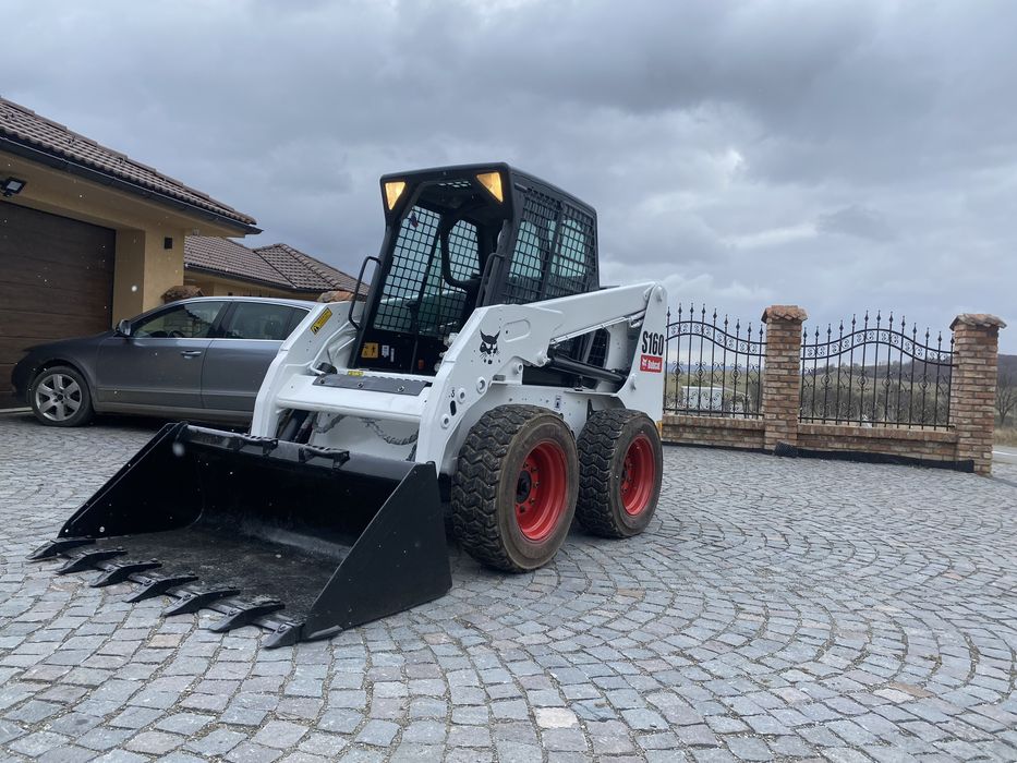 De inchiriat sau de vanzare mini incarcator Bobcat