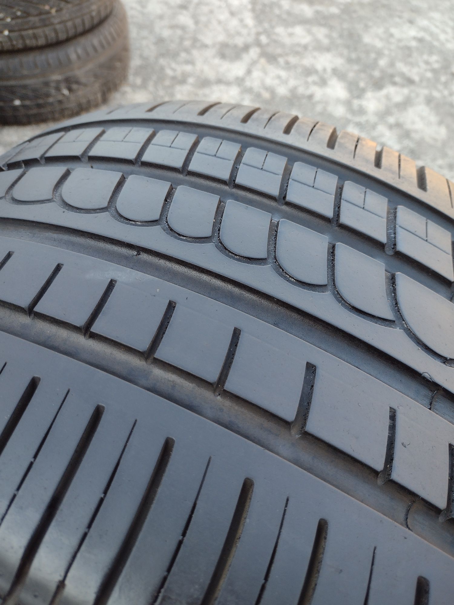 Pirelli P Zero Rosso 2бр.285/30/18 дот2316