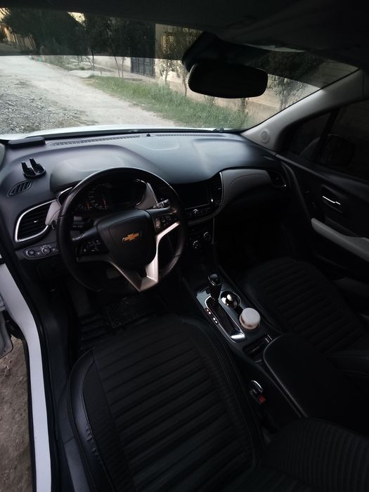 Tracker 1 2019 premier full