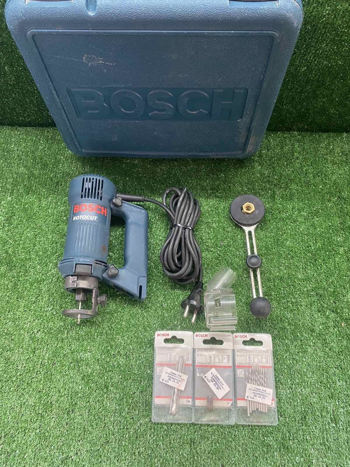 Права електрическа фреза за кантове Bosch ROTOCUT