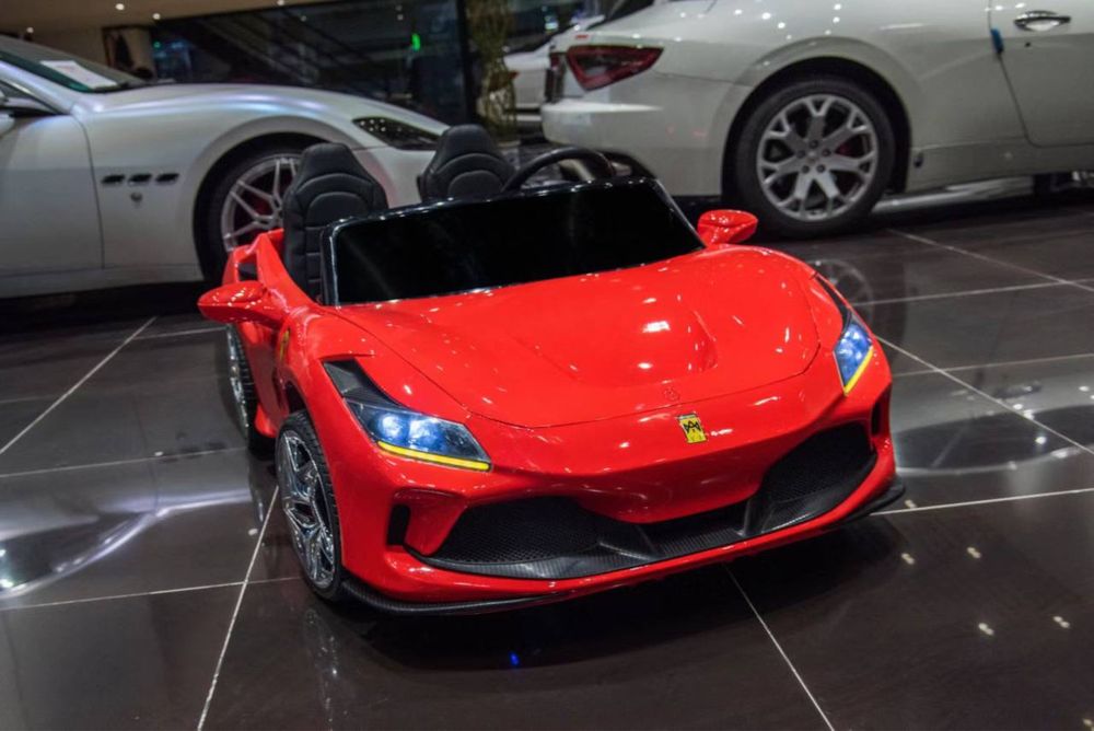 Большая детская машина Ferrari F8 двухмесная до 110кг болалар машинаси