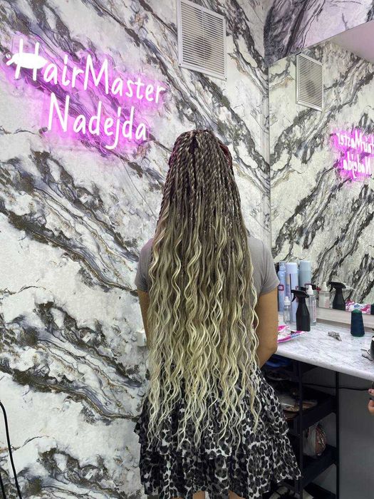 Афролоконы, брейды, косички — стильное преображение в Ташкенте!