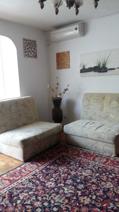 Proprietar închiriez apt 3 camere semidoc - zona Lipovei