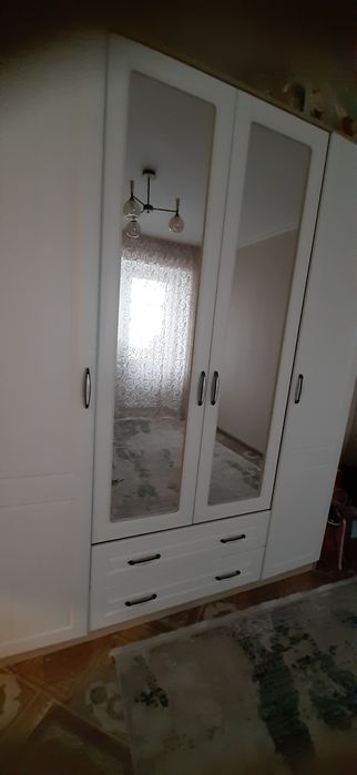 киім салатын шкаф сатылады