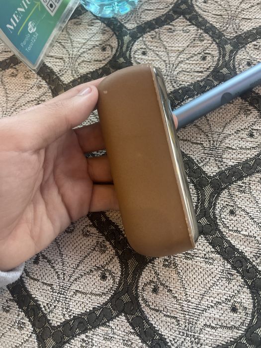 Iqos iluma utilizat penul are alta culoare