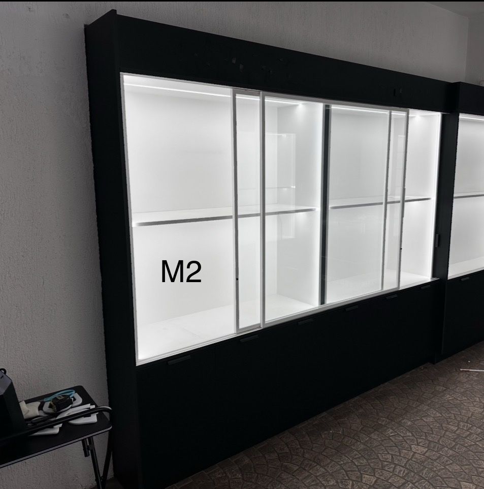 Комплект дизайнерски витрини по поръчка с LED осветление – 4 броя