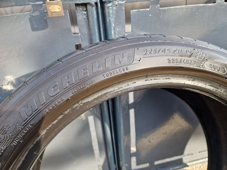Anvelope  225 45 19 vara Michelin Pilot Sport 4