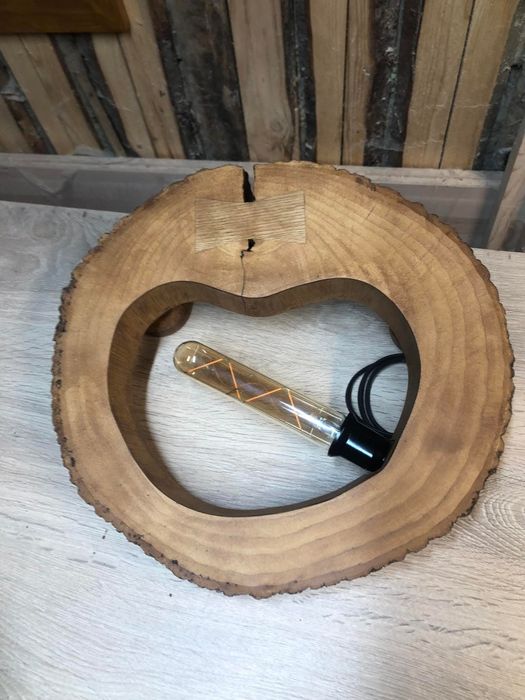 Corp iluminat cu banda led/lampadar/veioza/lustra