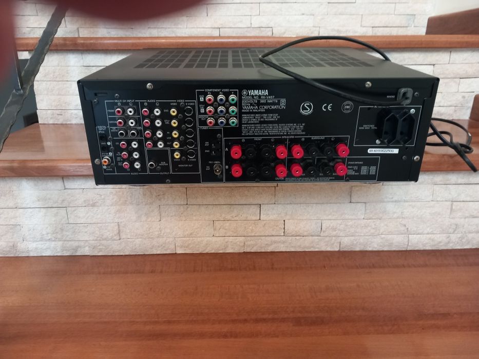 Amplituner Yamaha RX-V457