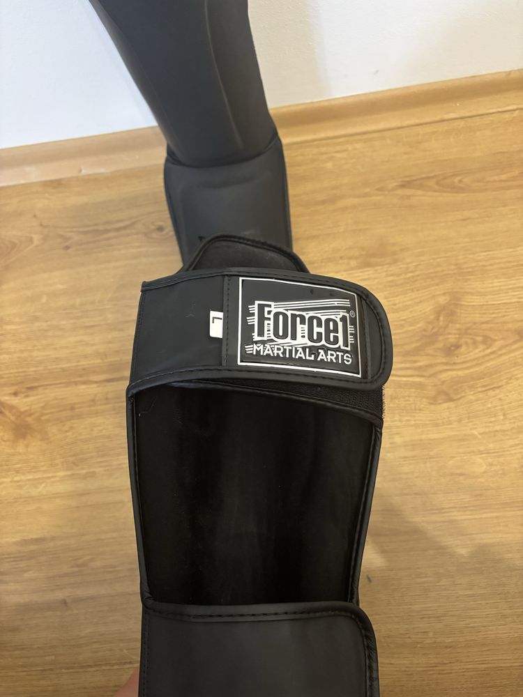 Протектори за Крака Force 1