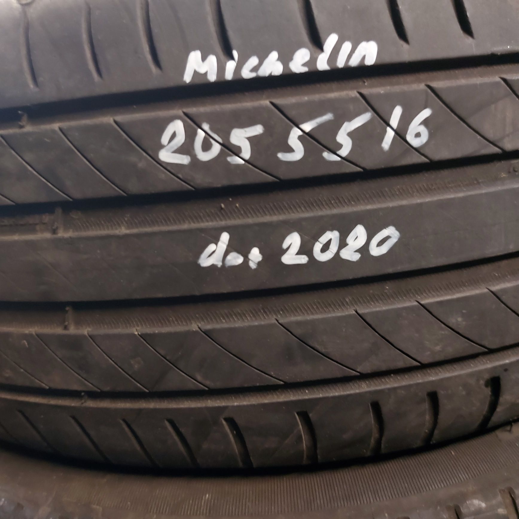 205/55/16"  Michelin 2бр.гуми