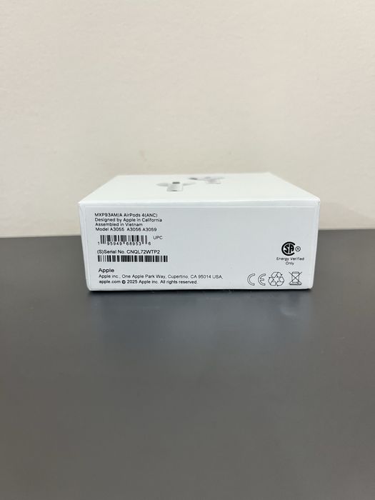 Слушалки AirPods 4 ANC