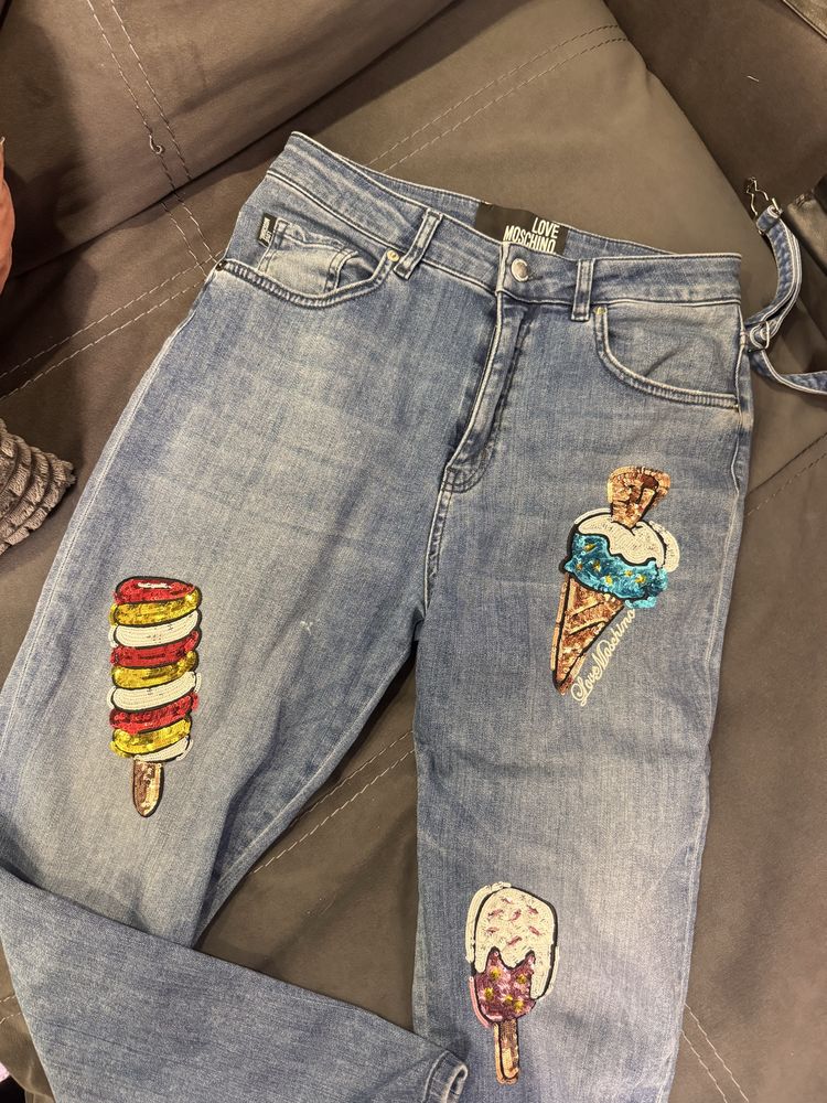 Дамски дънки moschino