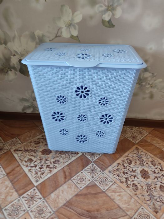 Продам корзину для белья.