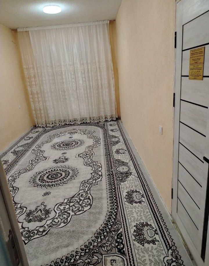Ижарага квартира оилага ëки кизларга Сергели
