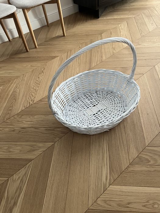 Корзина  большая для цветов , фруктов