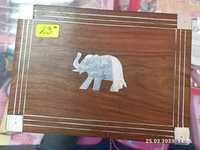 Дървена кутия индия