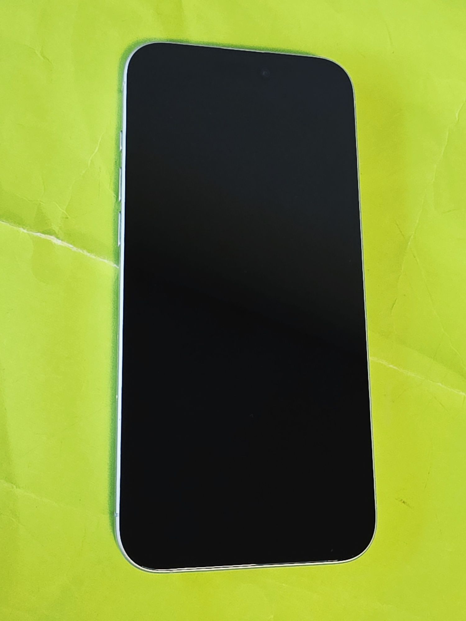 99% 256GB iPhone 16 Plus + Yettel Гаранция 2027г. White / Бял