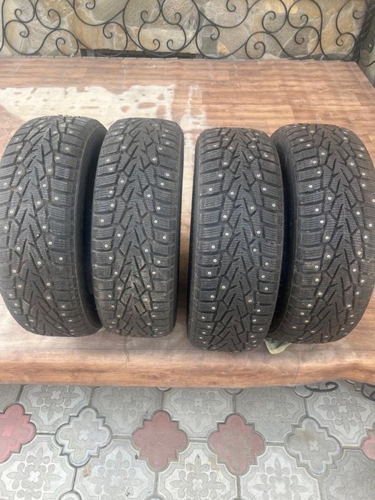 Продам шины новые зимние 205/60R16