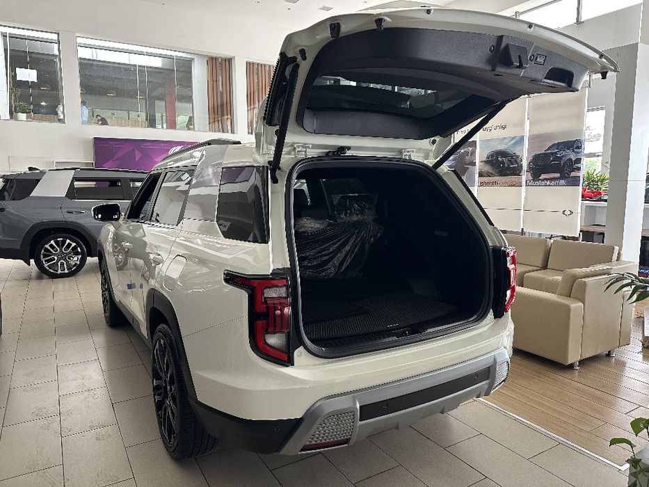 Срочно продаётся автомобиль Ssangyong Torres 2023 FULL Korea  с неболь