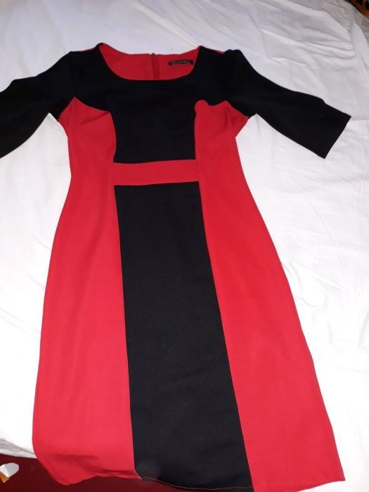 Transport gratuit! Rochie rosie marimea M