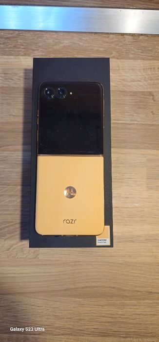Motorola Razr 50 Ultra 12/512