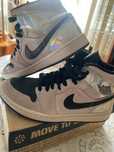 Air Jordan 1 Mid