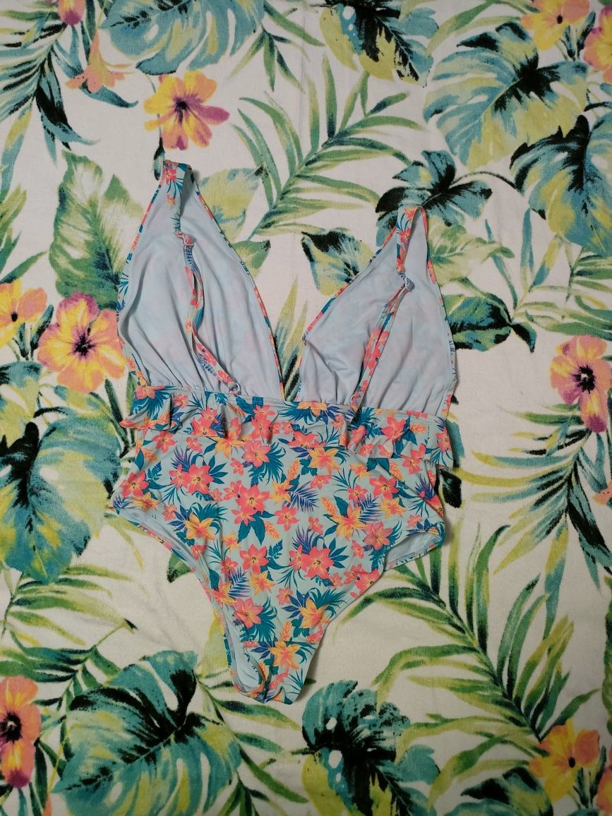 Costum de baie inflorat