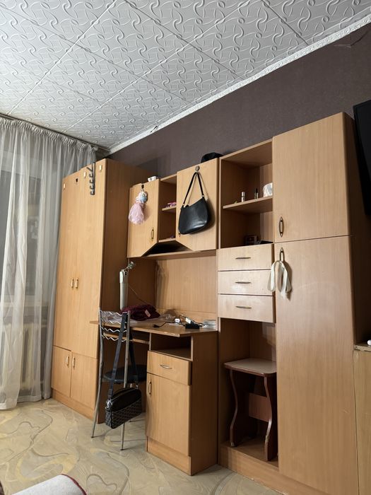 Продам шкаф со столом