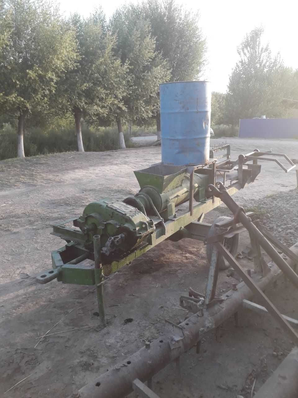 Xom gisht stanok