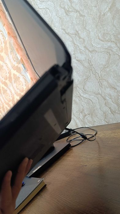 Noutbook HP 64 raz, windows 10