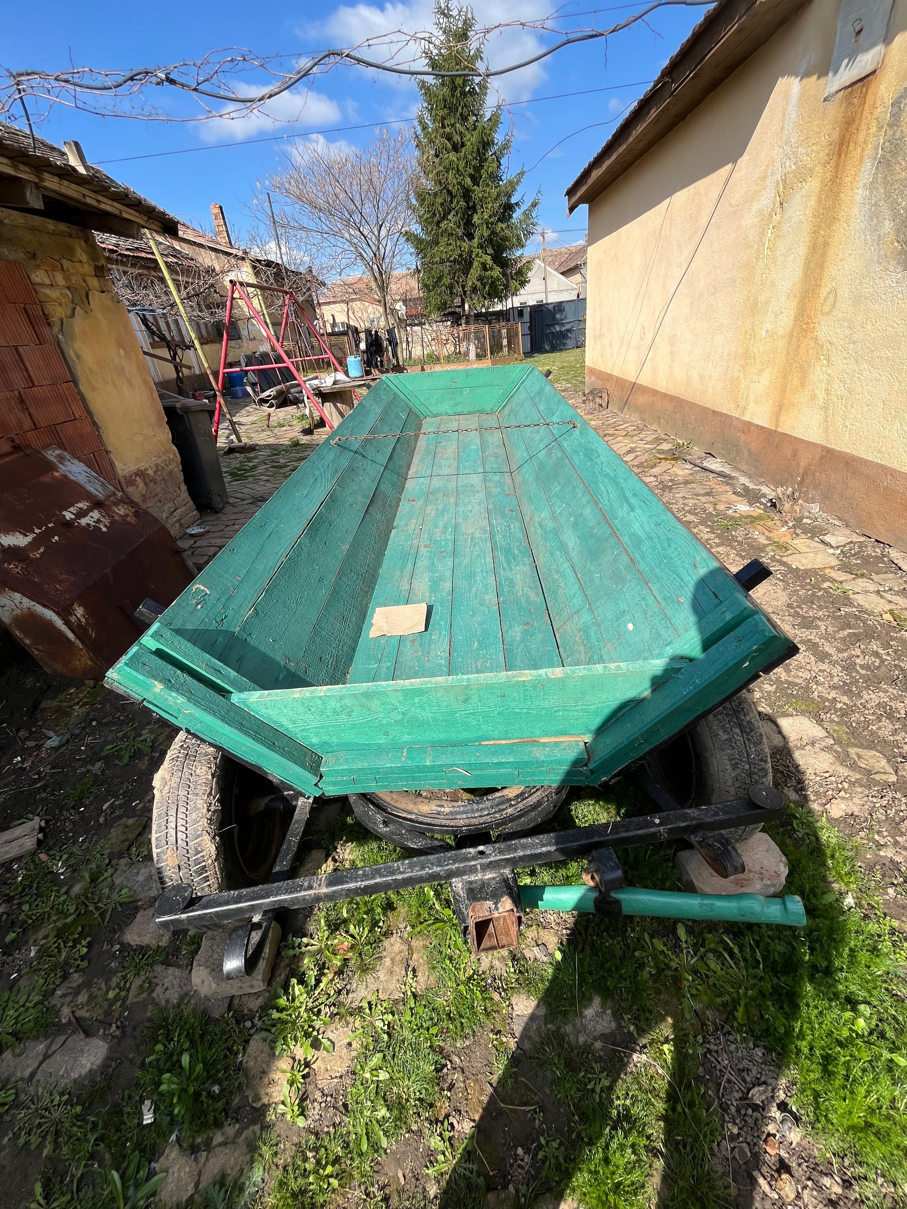 Vând căruță stare excelentă