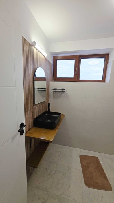 PF inchiriez apartament cu 3 camere si 2 bai, in Dambul Rotund