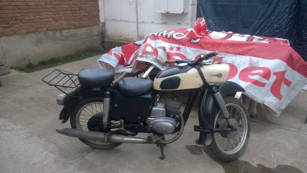 Мотор MZ 150 на части