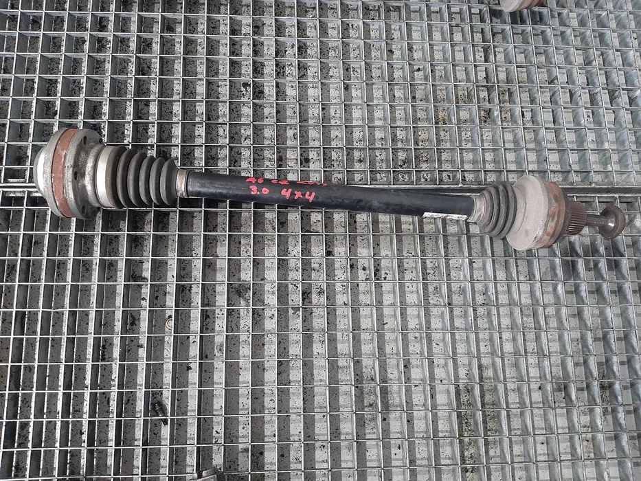 planetara stanga spate  audi a6 4g c7 avant 3.0 d 4x4  8r0501203c