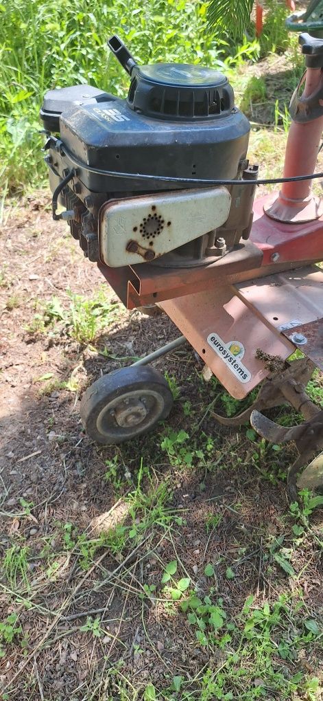 Motosapa cu motor Briggs ,& Stratton 3.5 CP